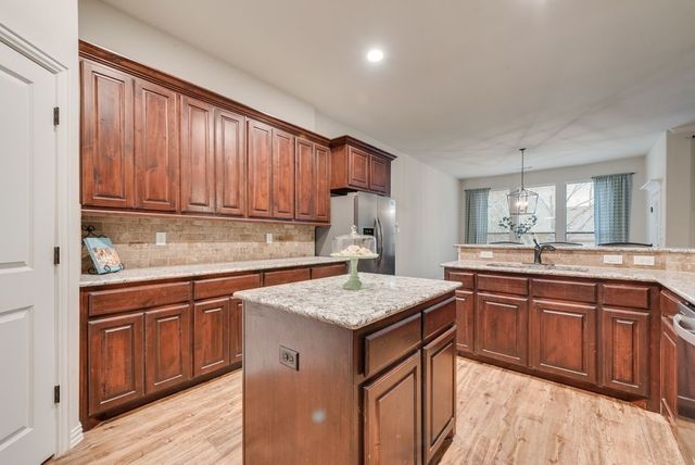 311 Covington Lane, Ovilla, TX 75154