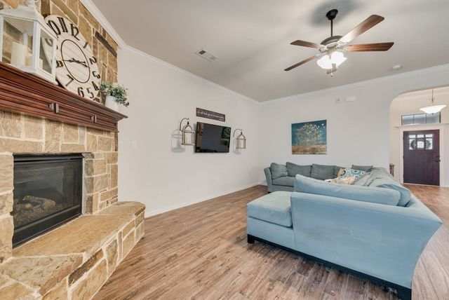 311 Covington Lane, Ovilla, TX 75154