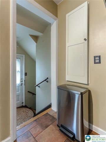 1918 Montgomery Street, Bethlehem City, PA 18017