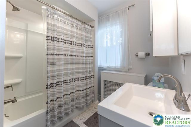 1918 Montgomery Street, Bethlehem City, PA 18017