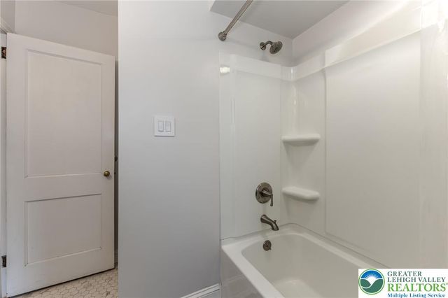 1918 Montgomery Street, Bethlehem City, PA 18017