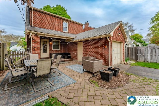 1918 Montgomery Street, Bethlehem City, PA 18017