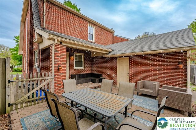 1918 Montgomery Street, Bethlehem City, PA 18017