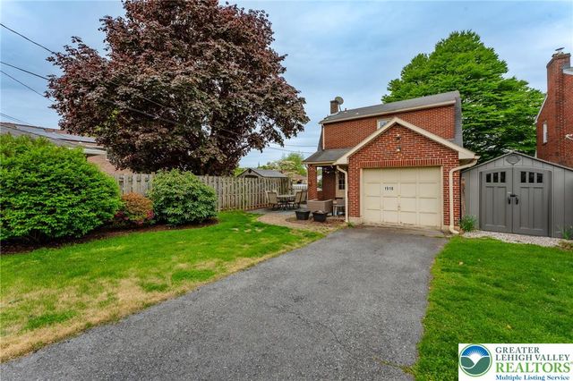 1918 Montgomery Street, Bethlehem City, PA 18017