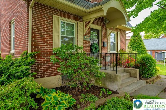 1918 Montgomery Street, Bethlehem City, PA 18017