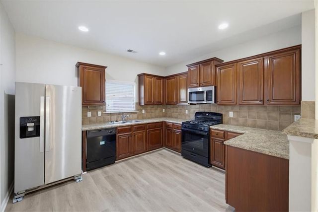 7923 Bluefin Trail, Union City, GA 30291
