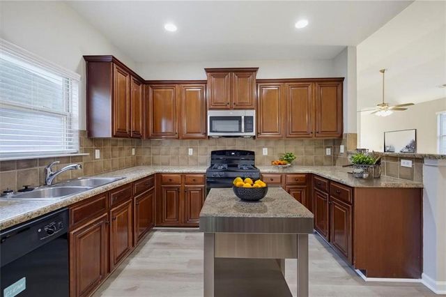 7923 Bluefin Trail, Union City, GA 30291