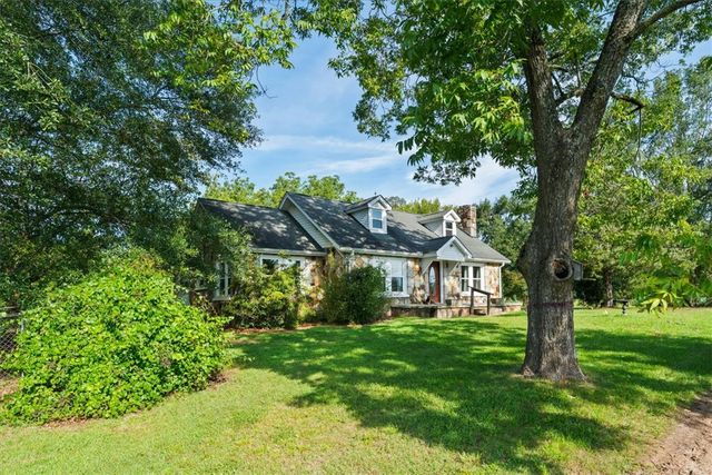 2549 Six Mile Highway, Central, SC 29630