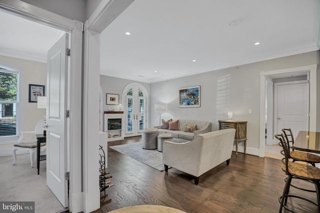 910 POWHATAN ST #104N, Alexandria, VA 22314