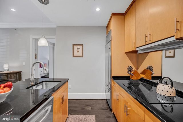 910 POWHATAN ST #104N, Alexandria, VA 22314