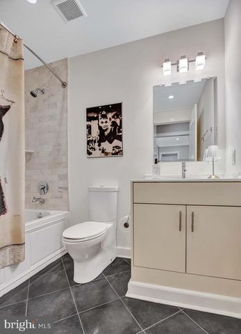 910 POWHATAN ST #104N, Alexandria, VA 22314