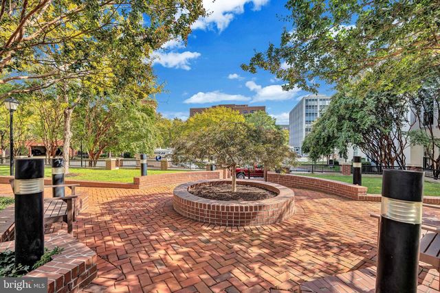 910 POWHATAN ST #104N, Alexandria, VA 22314