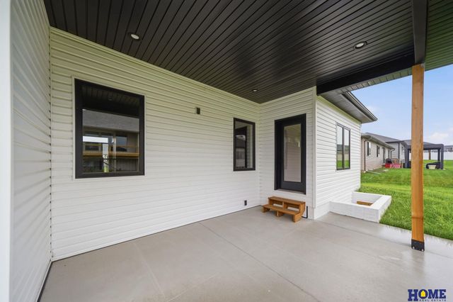 605 N 108th Street, Lincoln, NE 68527