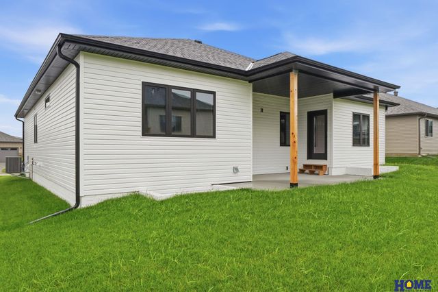 605 N 108th Street, Lincoln, NE 68527