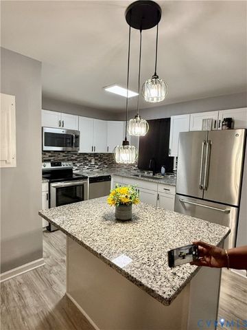 4010 Kippax Dr, Hopewell, VA 23860