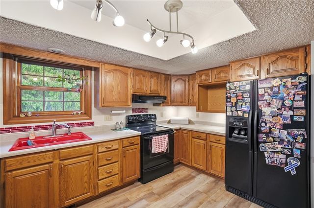 1897 Thornwood Court, Troy, OH 45373