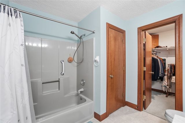 1897 Thornwood Court, Troy, OH 45373