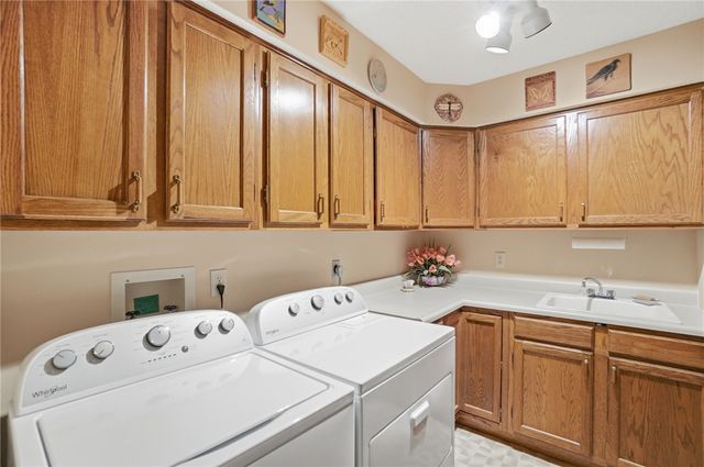 1897 Thornwood Court, Troy, OH 45373