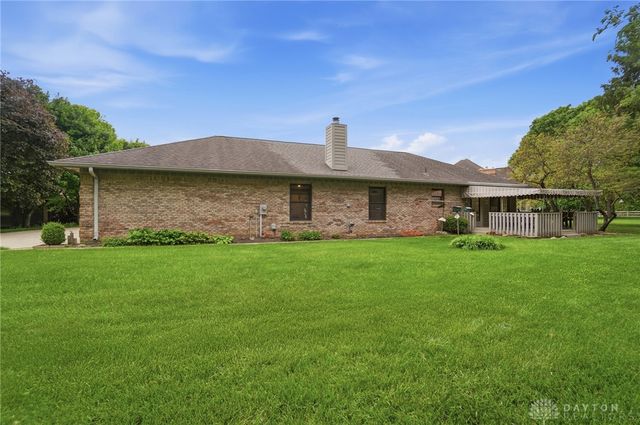 1897 Thornwood Court, Troy, OH 45373