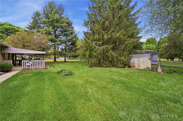 1897 Thornwood Court, Troy, OH 45373