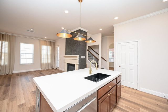 27 History Row, The Woodlands, TX 77380