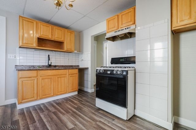 722 E 6th St, Plainfield City, NJ 07062