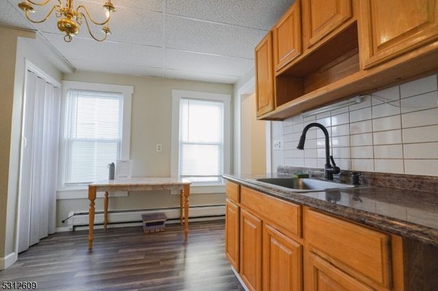 722 E 6th St, Plainfield City, NJ 07062