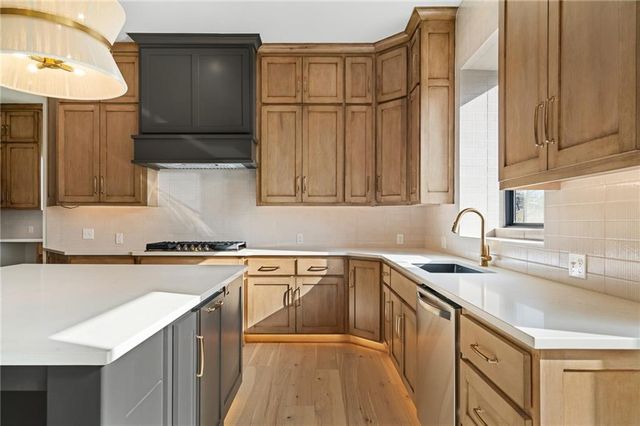 703 Hampstead Drive, Raymore, MO 64083