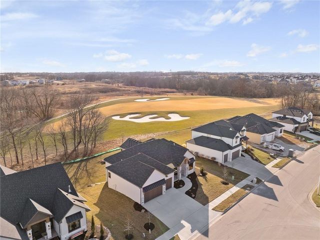 703 Hampstead Drive, Raymore, MO 64083