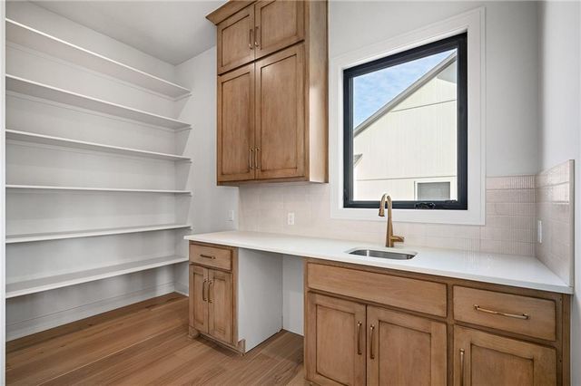 703 Hampstead Drive, Raymore, MO 64083