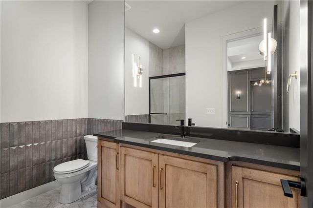 703 Hampstead Drive, Raymore, MO 64083