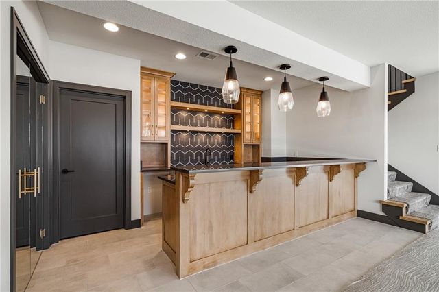 703 Hampstead Drive, Raymore, MO 64083