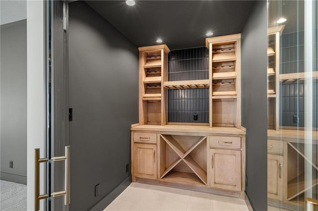 703 Hampstead Drive, Raymore, MO 64083