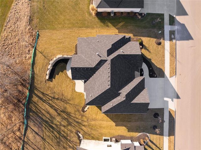 703 Hampstead Drive, Raymore, MO 64083