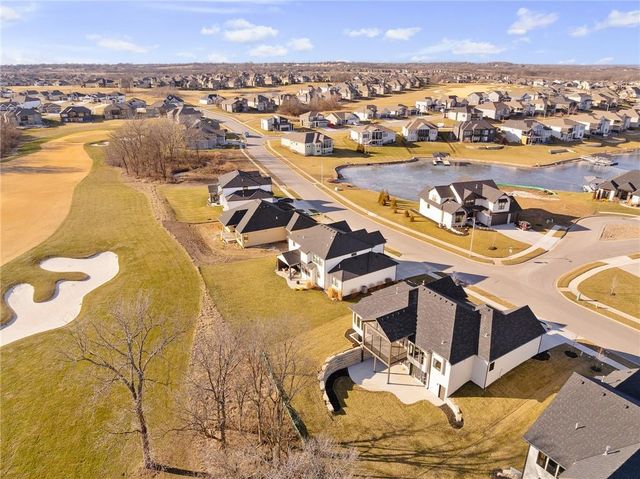 703 Hampstead Drive, Raymore, MO 64083