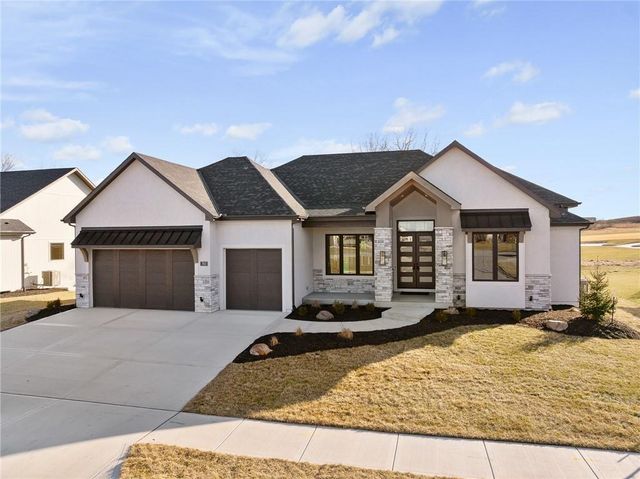 703 Hampstead Drive, Raymore, MO 64083