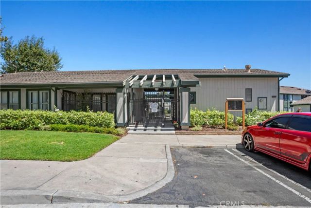 23232 N orange av 2, Lake Forest, CA 92630