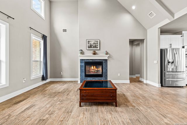 205 Patchwork corner, Poteet, TX 78065