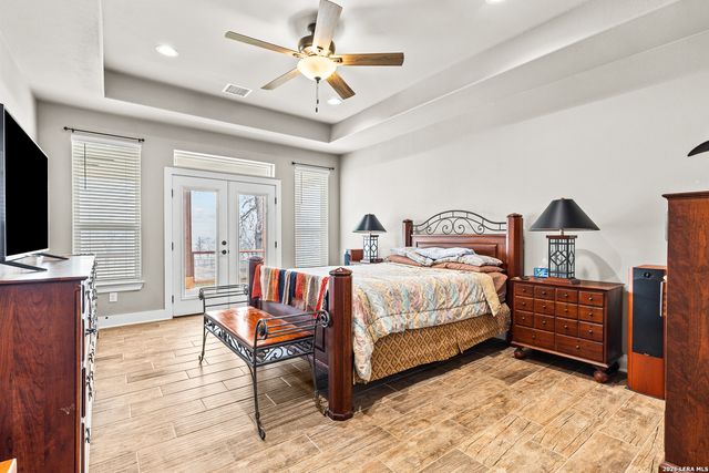 205 Patchwork corner, Poteet, TX 78065