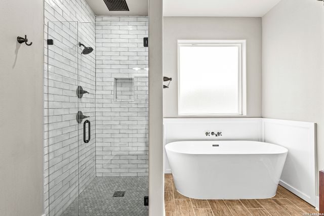 205 Patchwork corner, Poteet, TX 78065