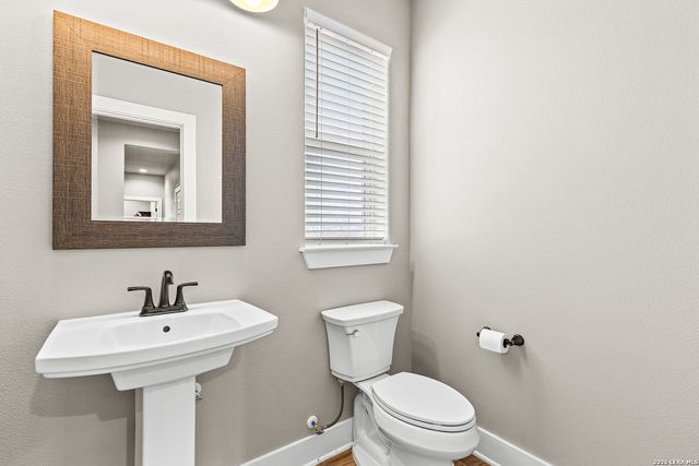 205 Patchwork corner, Poteet, TX 78065