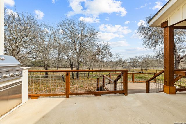 205 Patchwork corner, Poteet, TX 78065