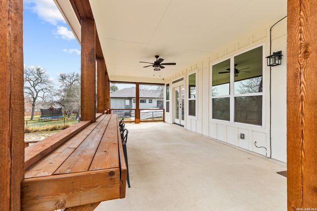 205 Patchwork corner, Poteet, TX 78065