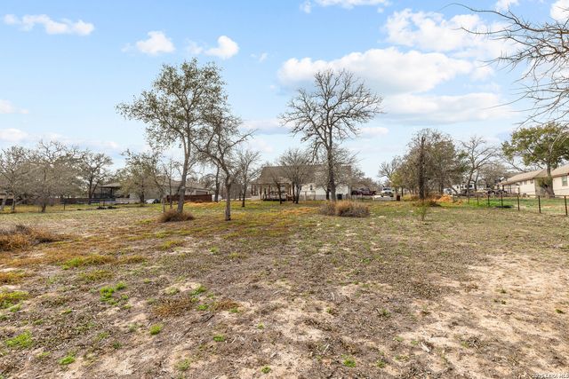 205 Patchwork corner, Poteet, TX 78065