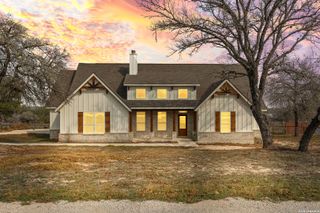 205 Patchwork corner, Poteet, TX 78065
