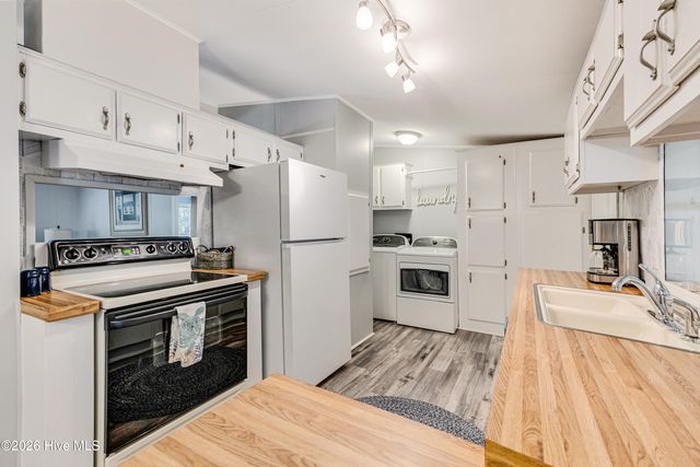 609 Magnolia Drive, Sunset Beach, NC 28468