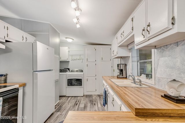 609 Magnolia Drive, Sunset Beach, NC 28468