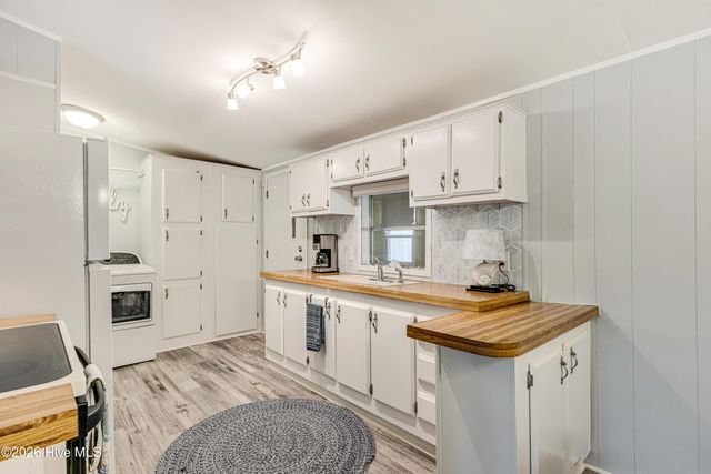 609 Magnolia Drive, Sunset Beach, NC 28468