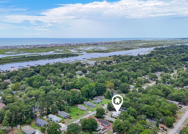 609 Magnolia Drive, Sunset Beach, NC 28468