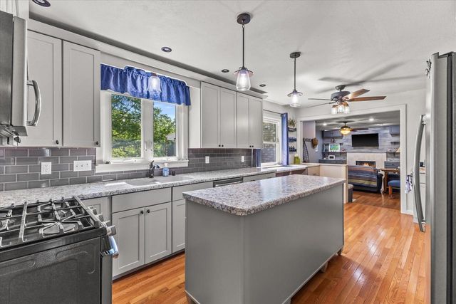 W5010 Hawk ROAD, Elkhorn, WI 53121